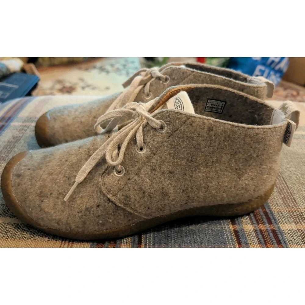 KEEN Men's Mosey Chukka Ankle Boot, Taupe Felt/Birch size 10